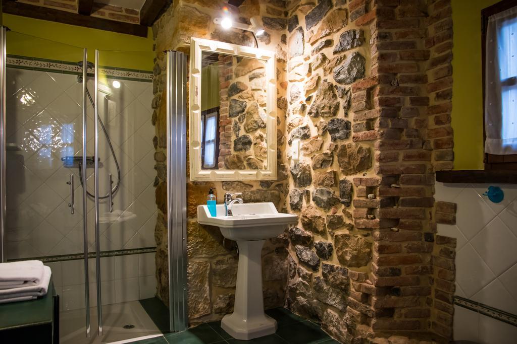 Viviendas Rurales Las Fontanias Cóbreces エクステリア 写真
